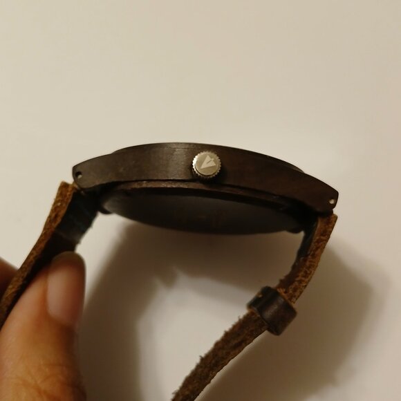 Treehut Classic Ebony Walnut Burl 40mm Brown Casual Boho Analog Watch - Picture 9 of 16